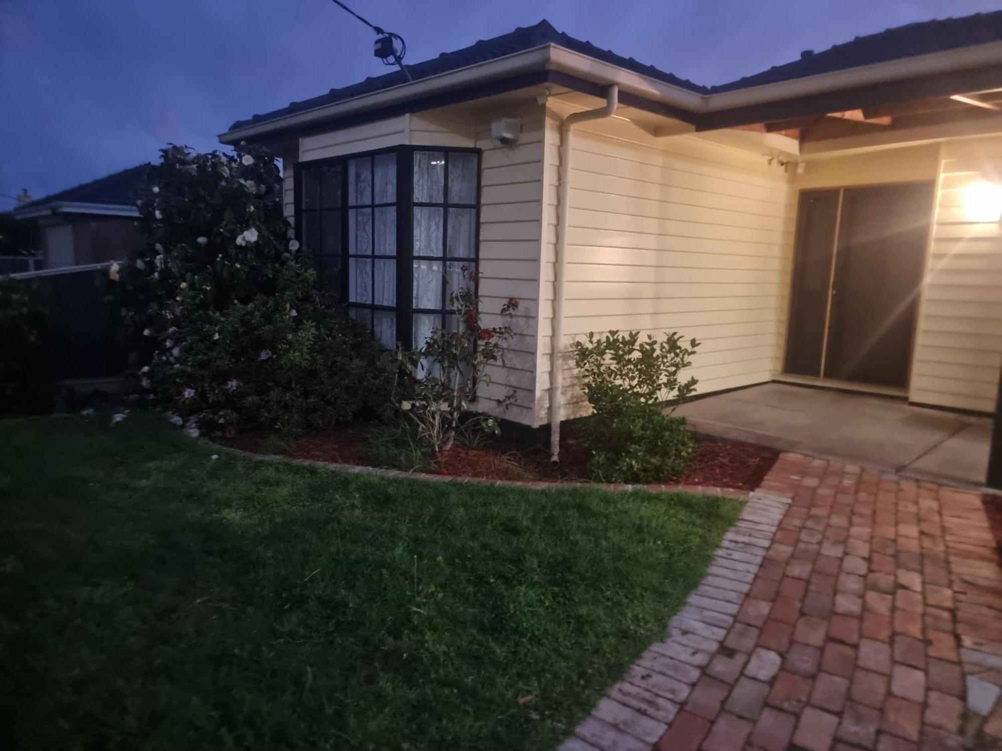 Two Separate Rooms At 34 Clarevale Clayton Extérieur photo