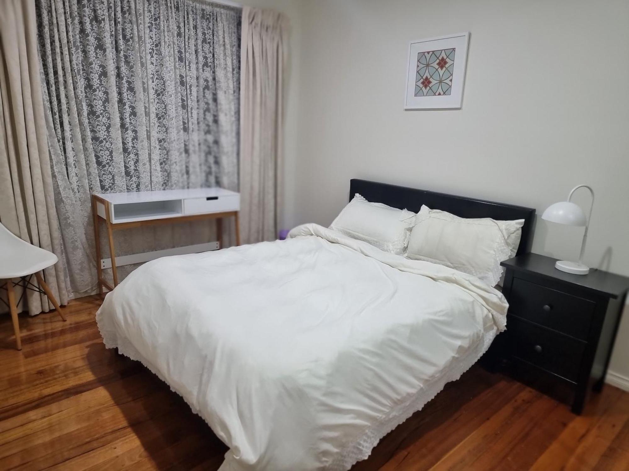 Two Separate Rooms At 34 Clarevale Clayton Extérieur photo